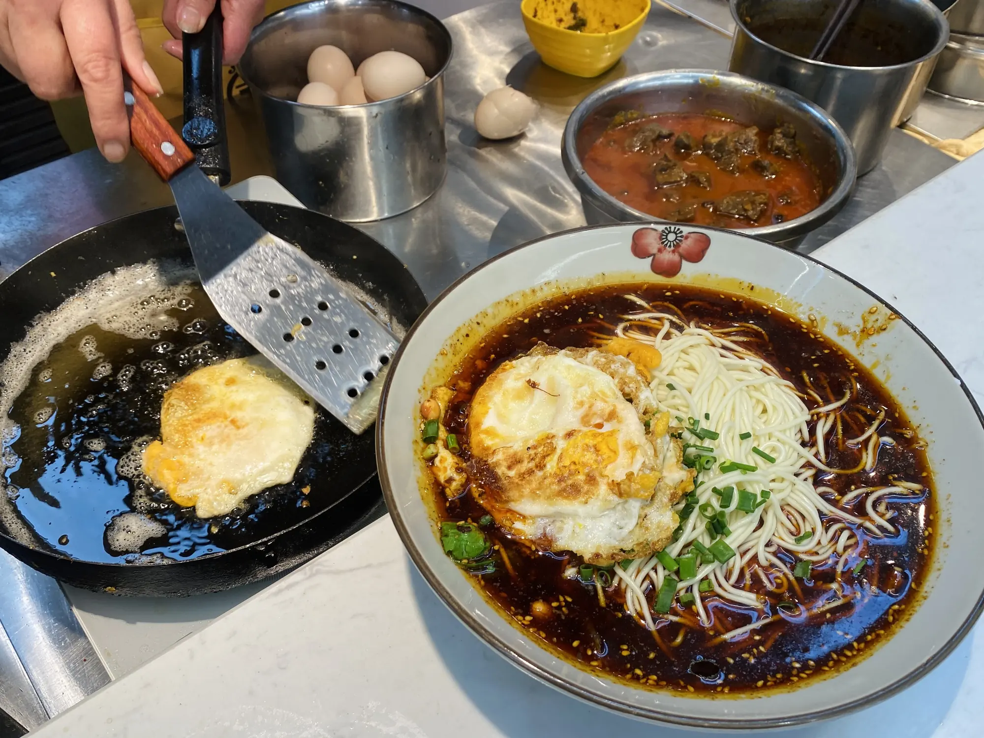 小面店的灶台
